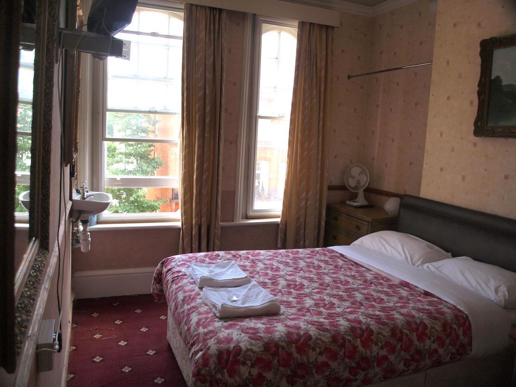 Oakley Hotel London Værelse billede